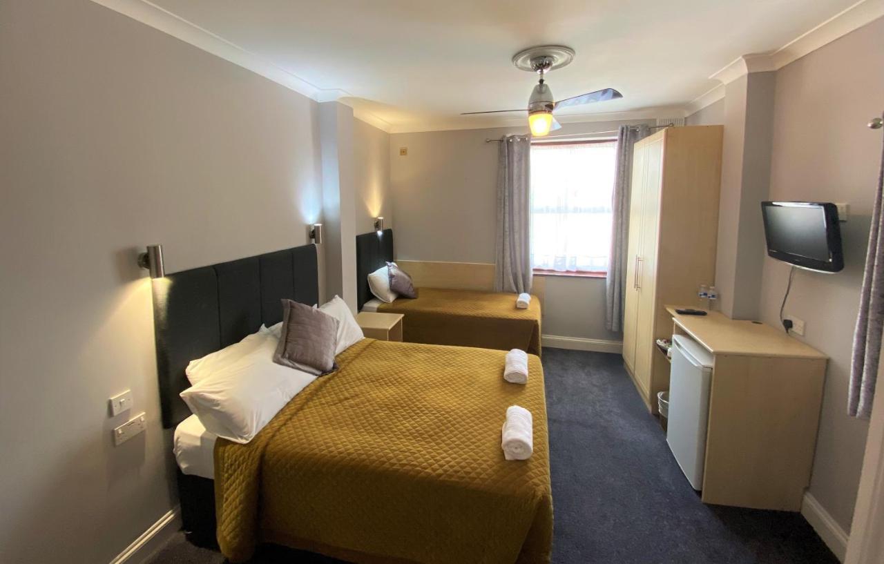 Lampton Guest House Hounslow Bagian luar foto
