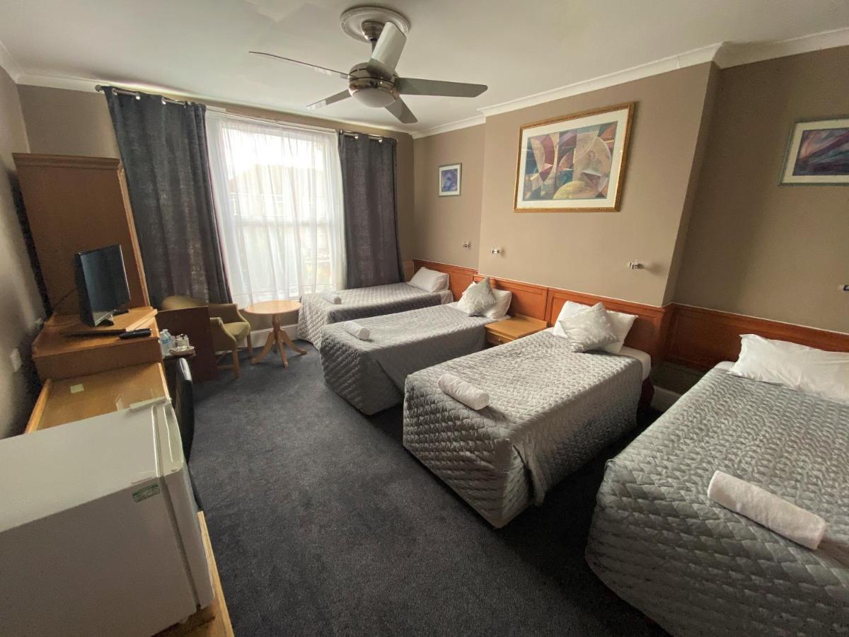 Lampton Guest House Hounslow Bagian luar foto